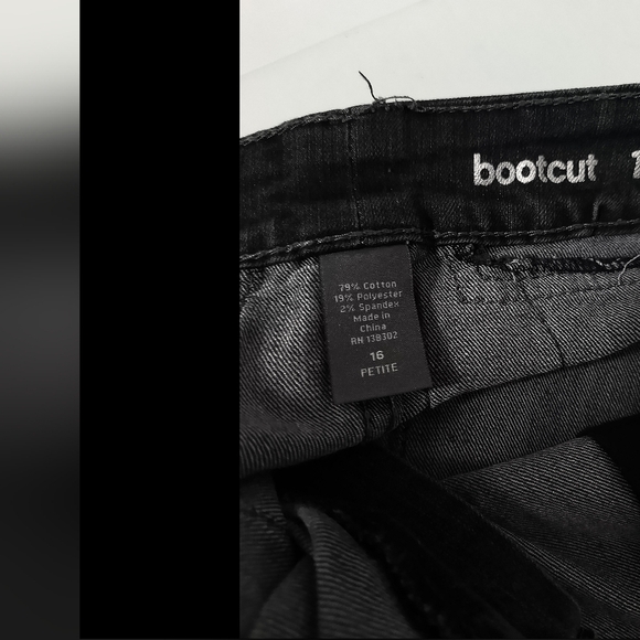 Avenue Denim Jeans Boot Cut Style Lot / Size 16 - Picture 3 of 12